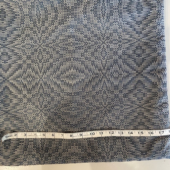 Pillow cover 18 inch - Picture 3 of 3